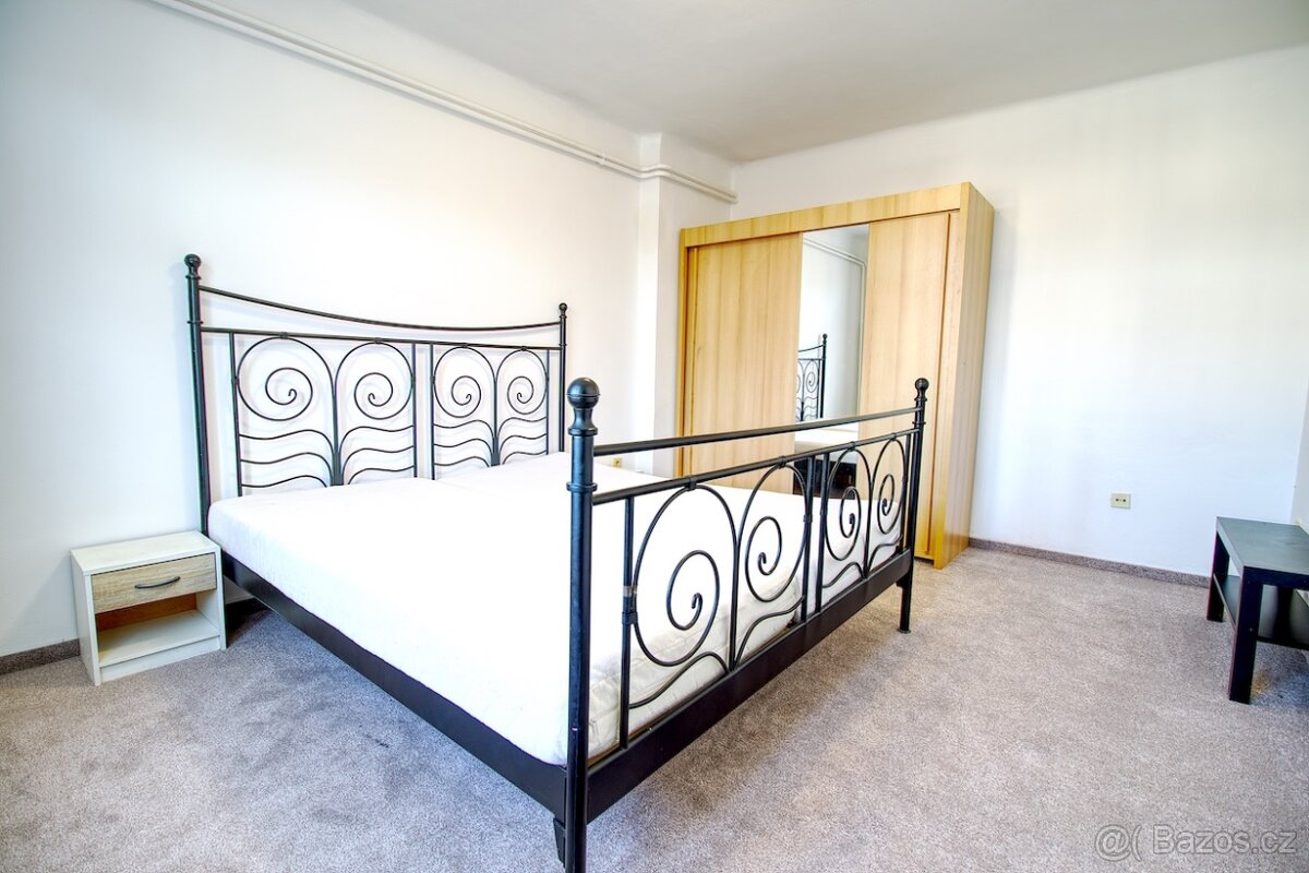 Byt 3+1, 92 m2/balkon, Hradec Králové – centrum. - 14