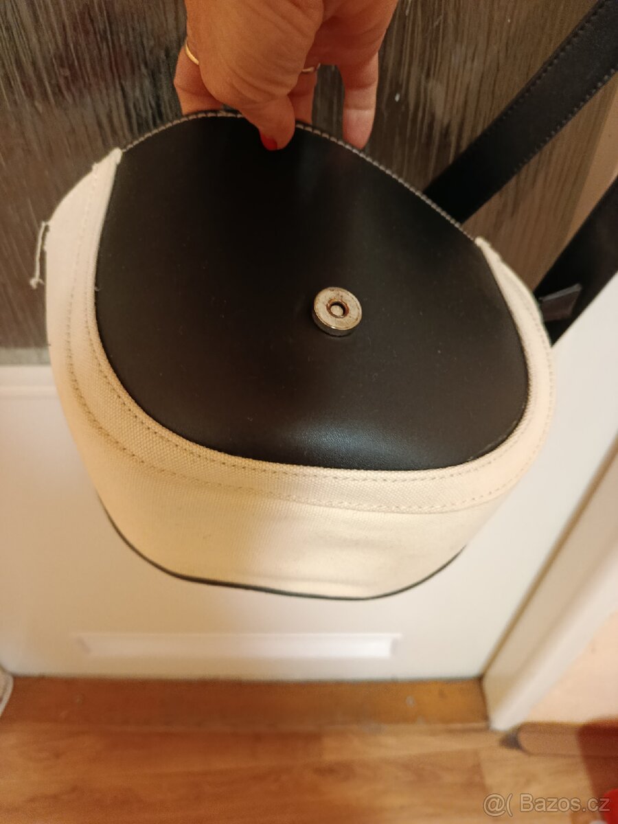 Prodám školní pouzdro.Dámskou kabelku - 14