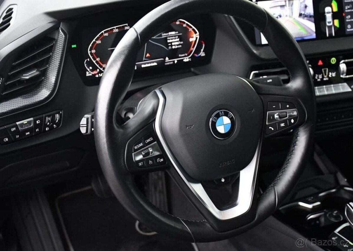 BMW Řada 2 218d NAVI CARPLAY 1M ČR - 14
