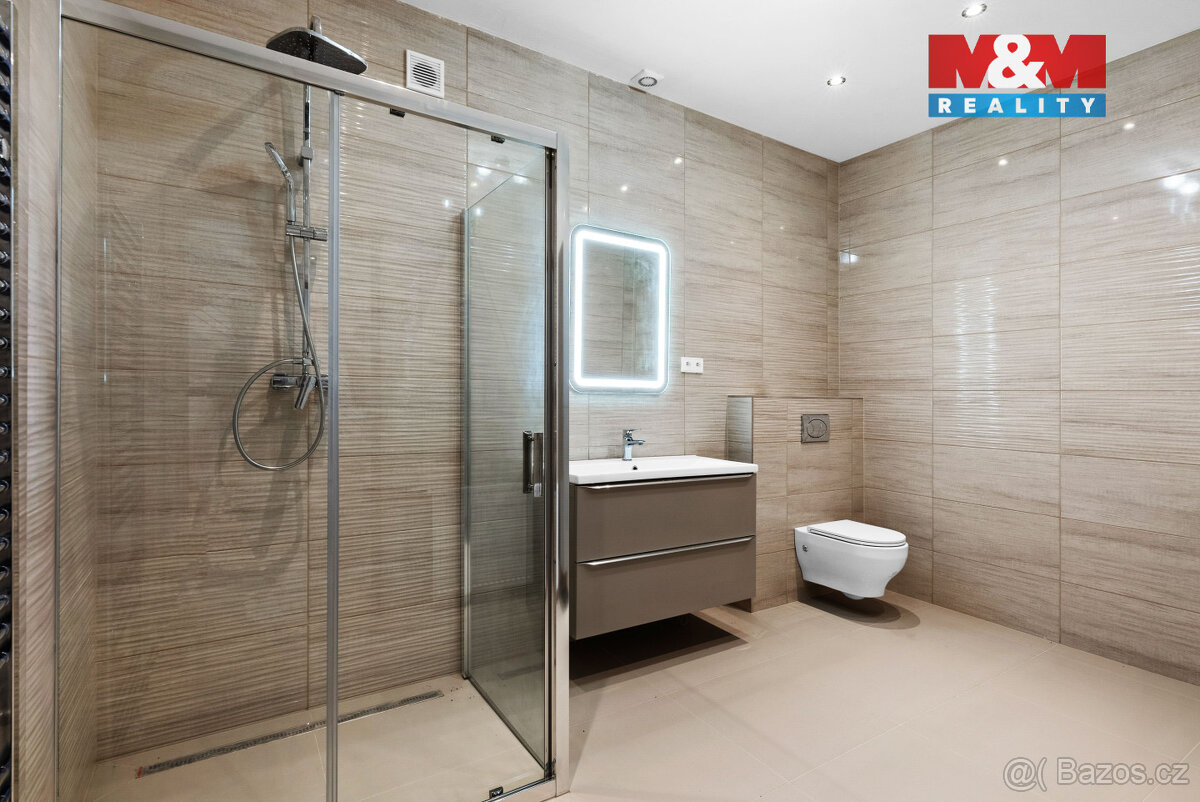 Prodej rodinného domu 6+kk, 276 m², Rabakov - 14