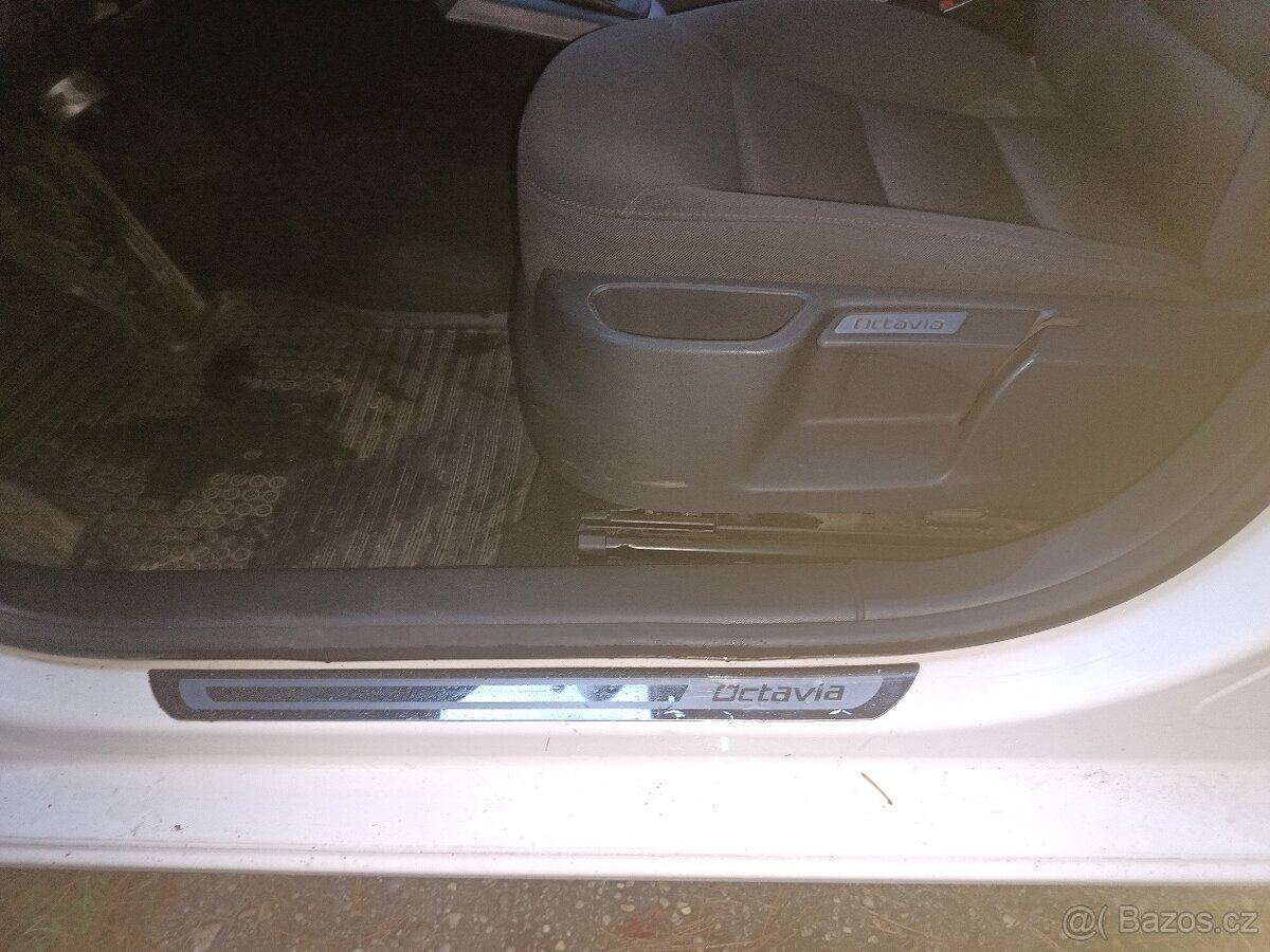 ŠKODA OCTAVIA COMBI II 2.0TDI, Common rail, 6/2011, nová STK - 14