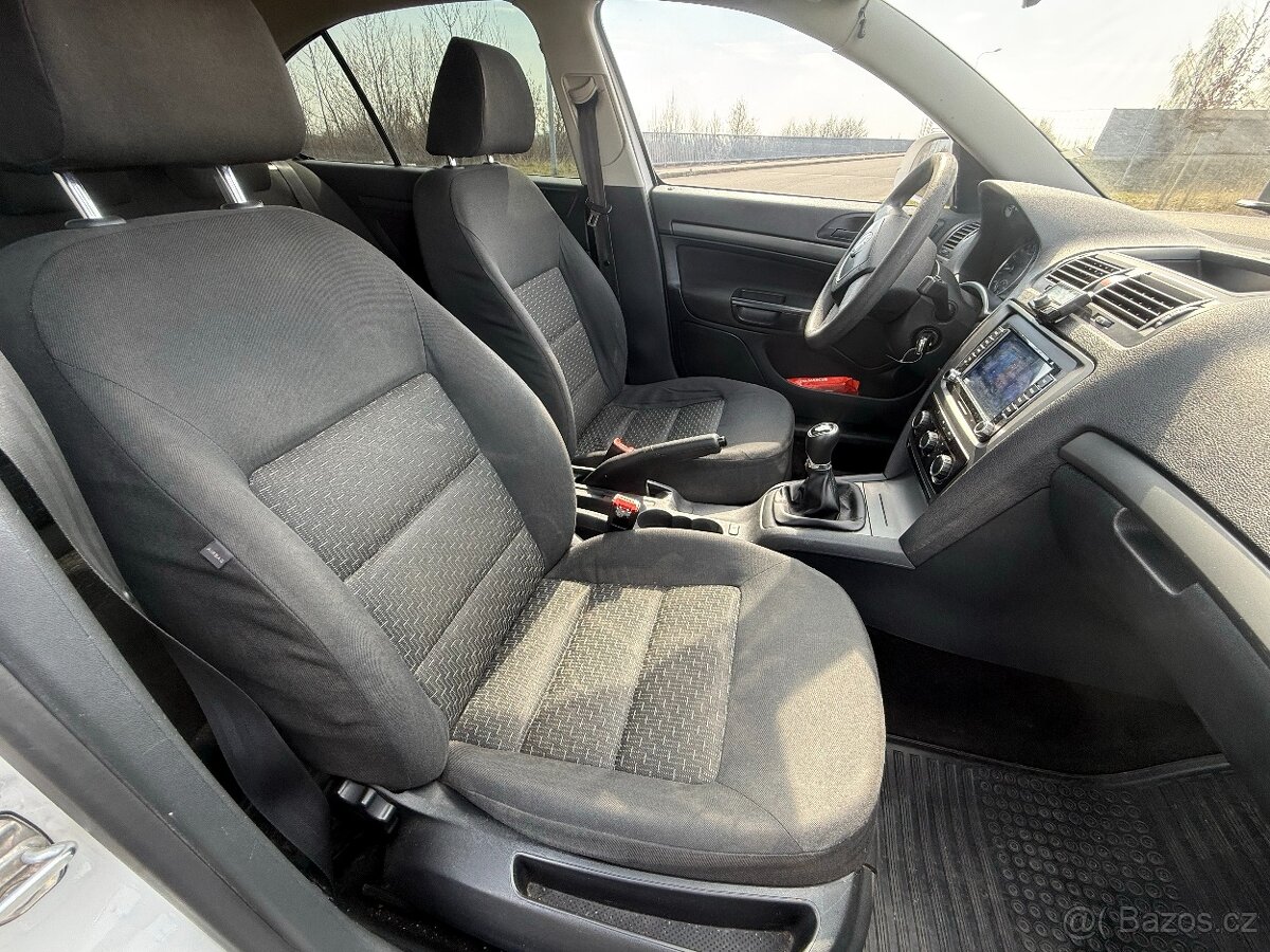 Škoda Octavia 1,6Tdi - 14