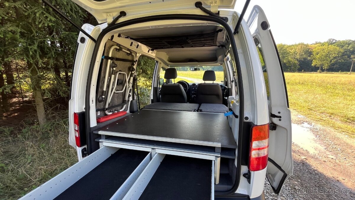 VW CADDY 2.0 CR TDI 4x4 / M1 / VESTAVBA S PŘÍSLUŠENSTVÍM - 14