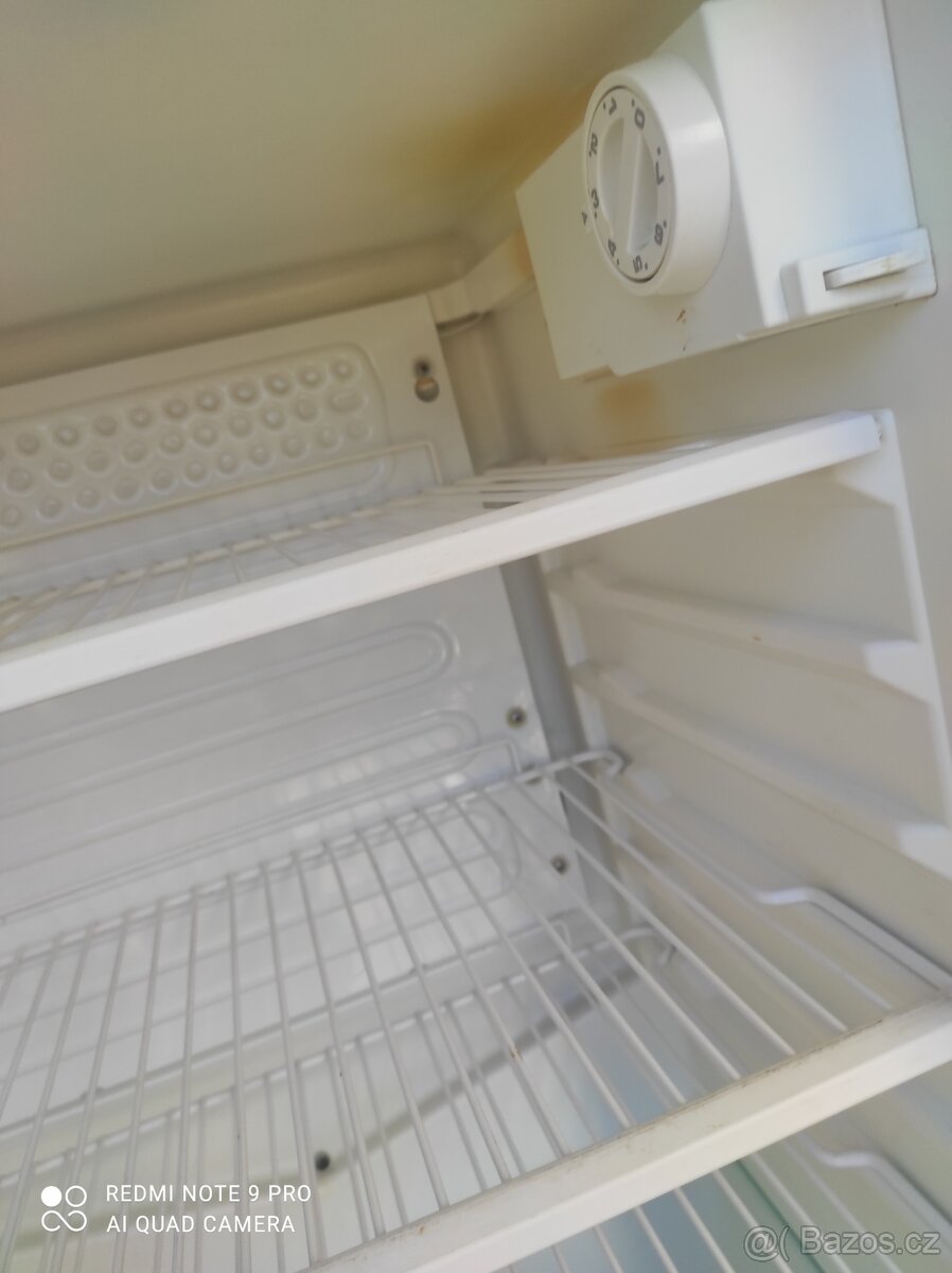 Velká lednice s mrazákem - 14