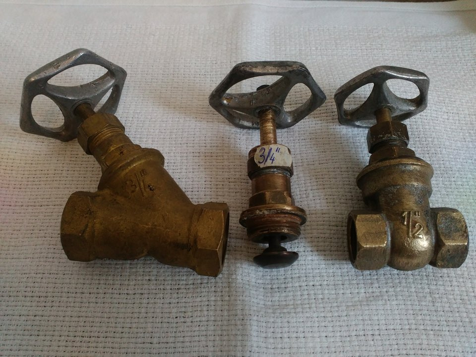 Instalatérský a topenářský materiál - 14