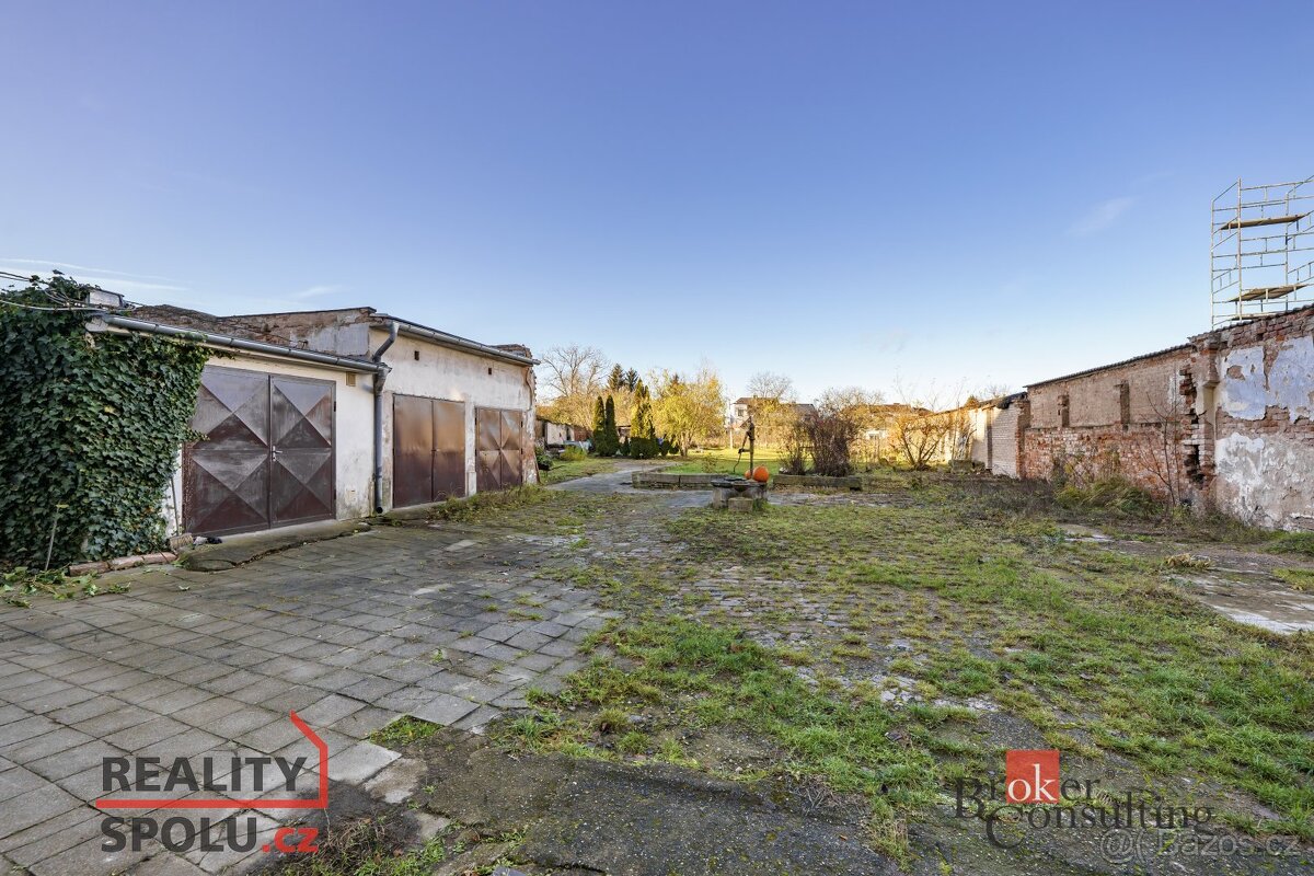 Prodej, komerční/činžovní dům, 536 m2, Pražská třída 7/64, K - 14