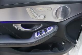 Mercedes-Benz Třídy C 4,0 AMG C63 S - 14