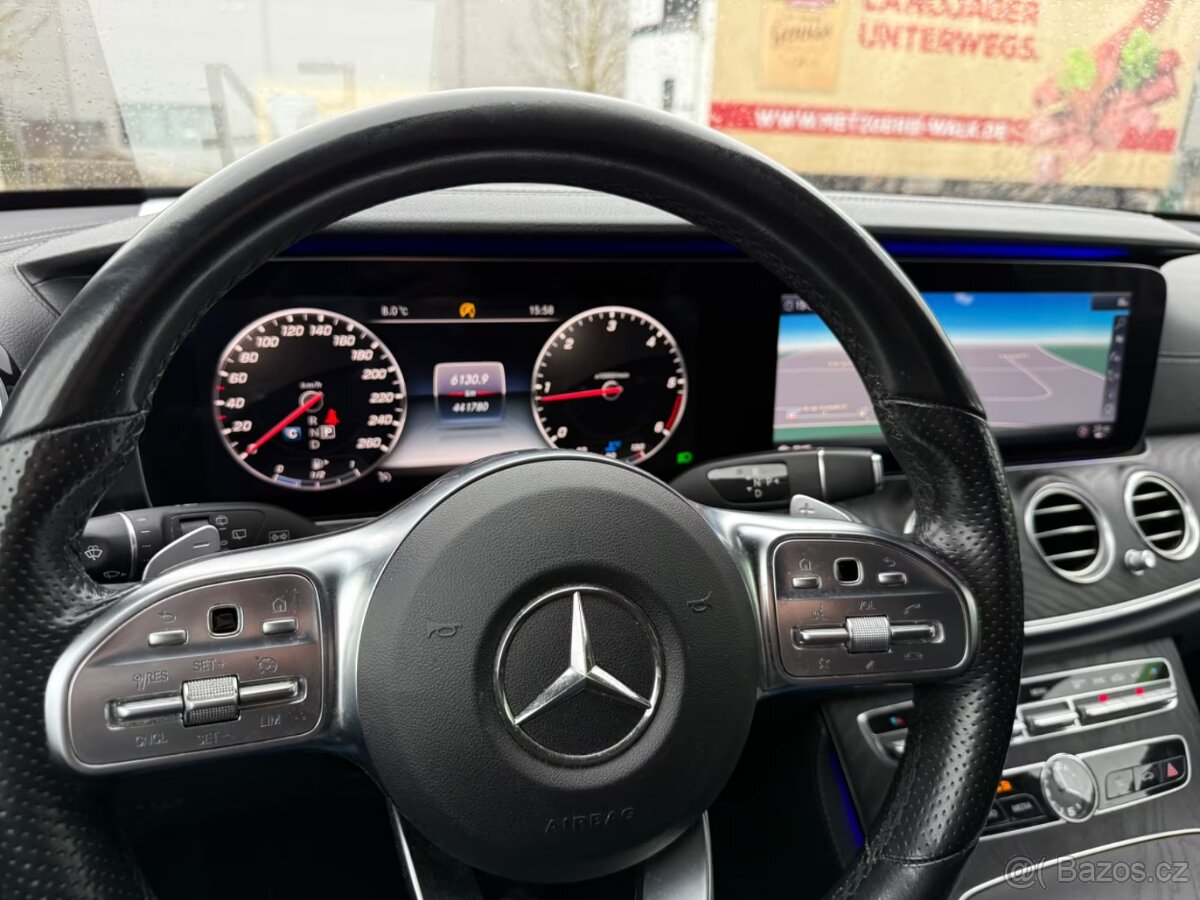 Mercedes-Benz E 220 D 4Matic - 14