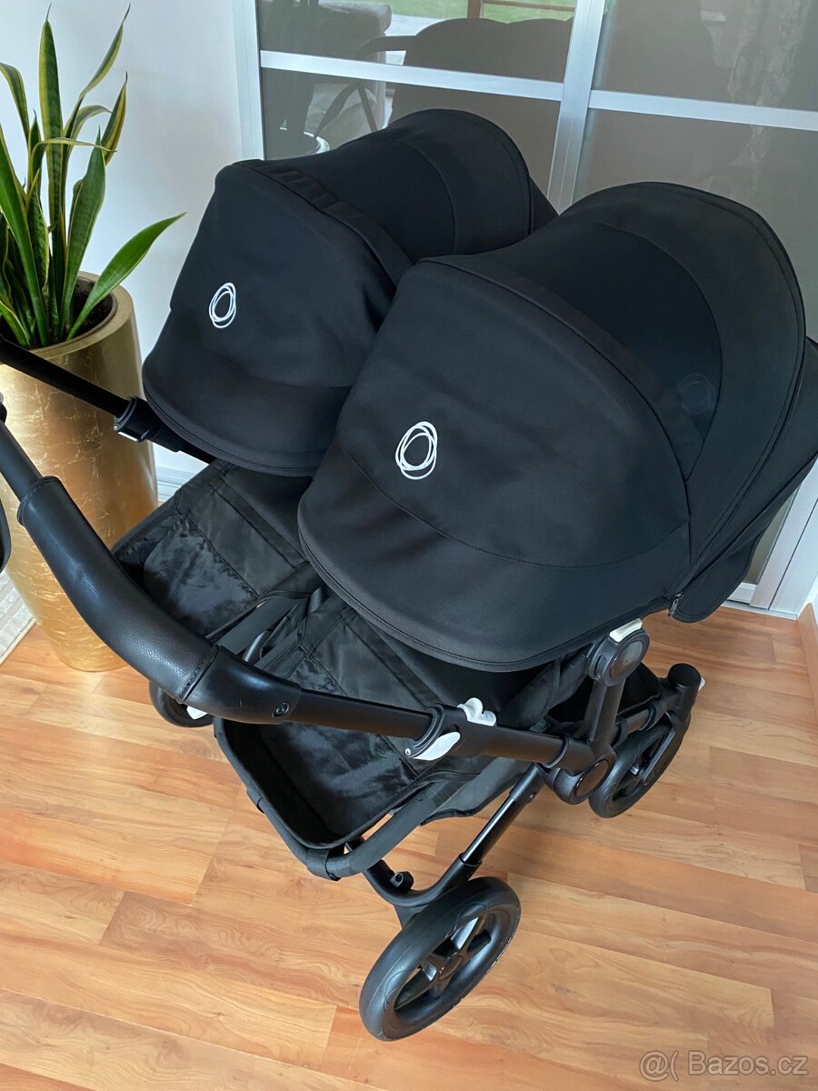 Bugaboo Dokey 5 TWIN all black + adaptér - 14
