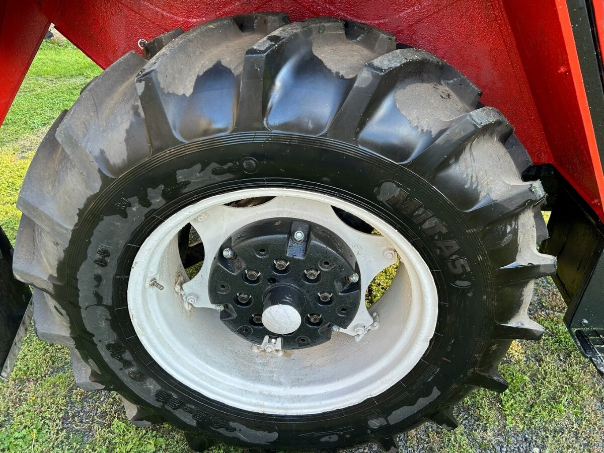 Udržovaný ZETOR 5611 s doklady a SPZ - 14