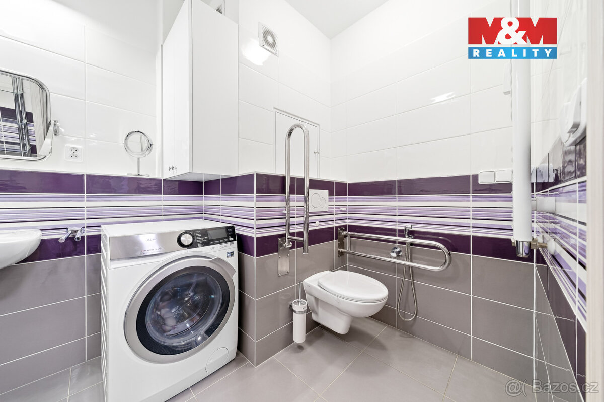 Prodej bytu 2+kk, 77 m², Pardubice, ul. Bělehradská - 14