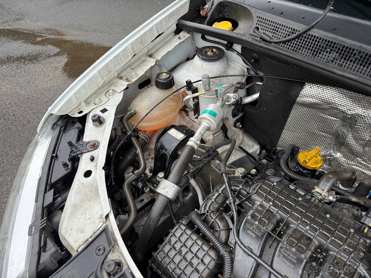 DACIE SANDERO 1.0 54kw 2019 ČR - 14