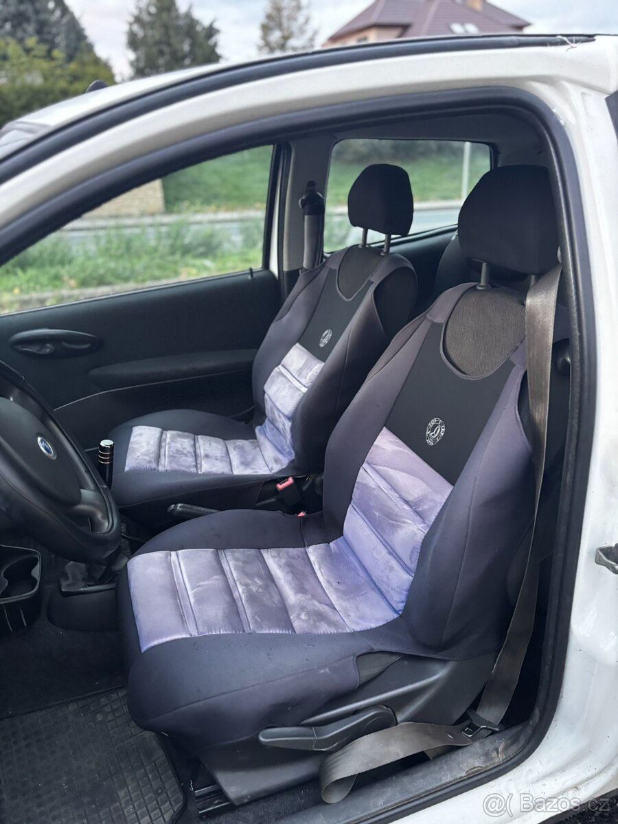 Fiat Punto 1.3 JDT 51kW, RV 2008, Alu, Nízká spotřeba - 14