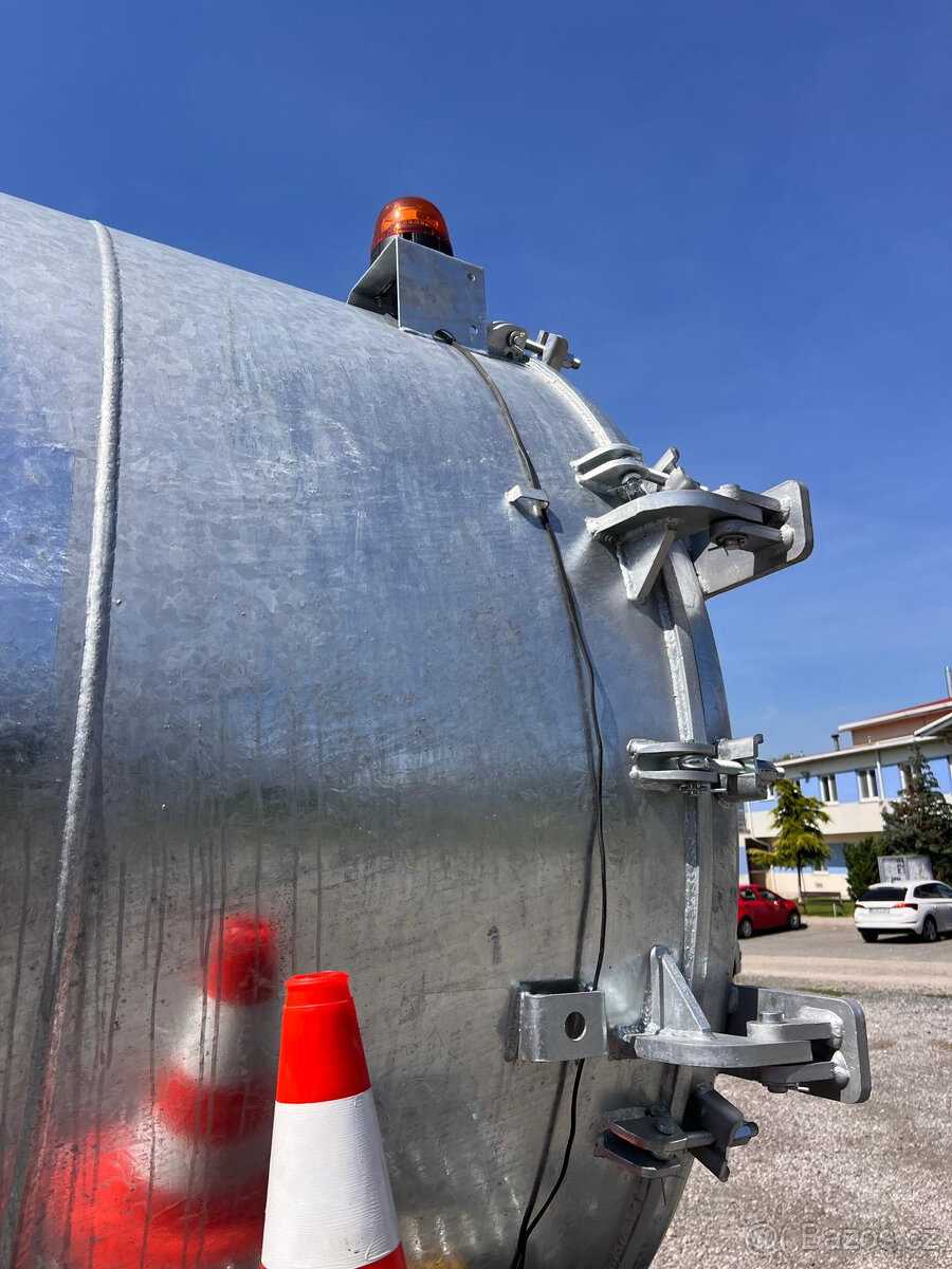 CISTERNA IVECO EUROCARGO-FEKAL OBJEM 10700L - 14