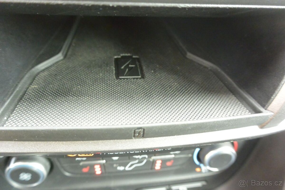 PRODÁM Ford Transit Connect 1.5TDCi 88kW POUZE 88TIS.KM - 14