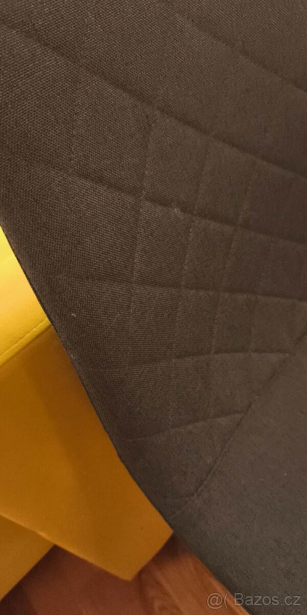 Jídelní stůl - 14