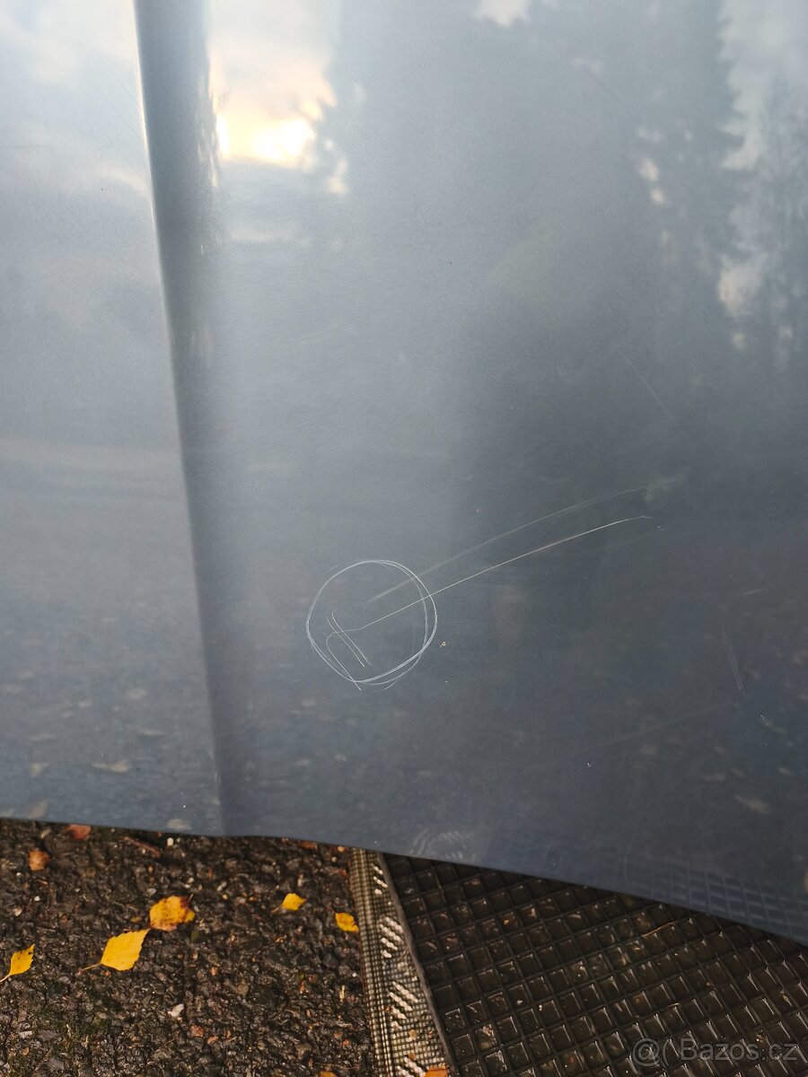 Skoda Octavia 2 facelift - přední kapota - 14