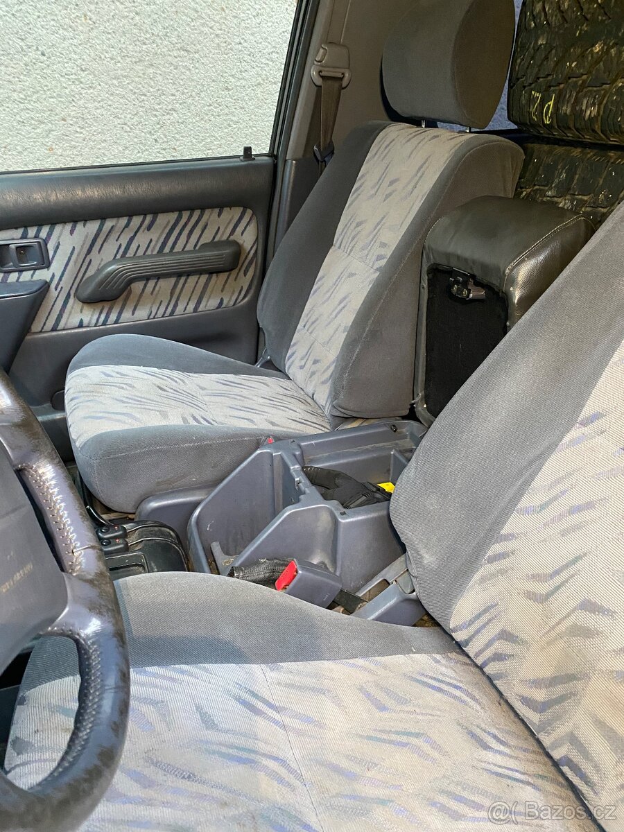 TOYOTA Land Cruiser LC 90 - 14