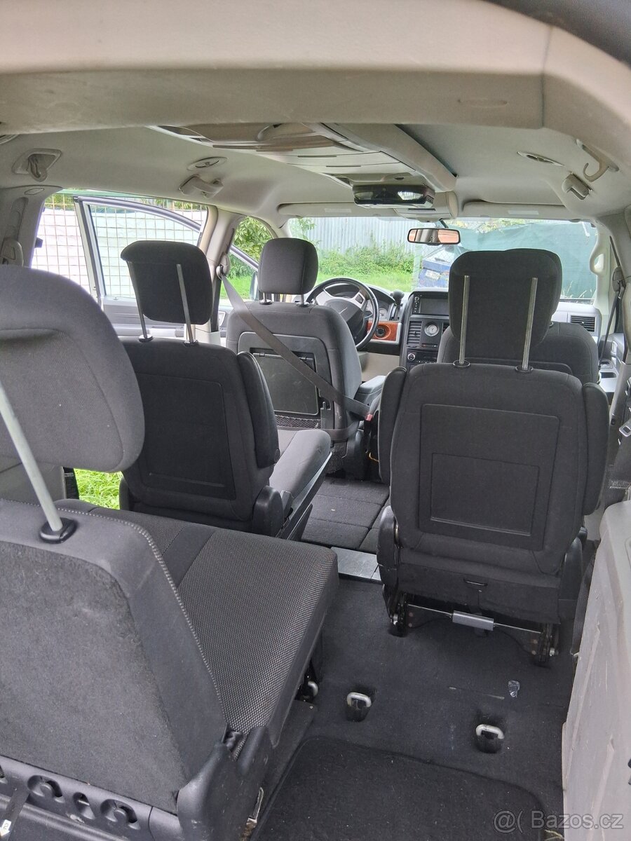 Chrysler Grand Vogyaer - 14