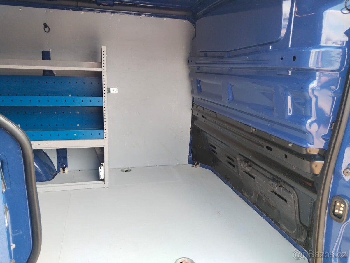 Renault Trafic 1,6dci,89kw,klima,2017,málo nájeto,dolozeno - 14