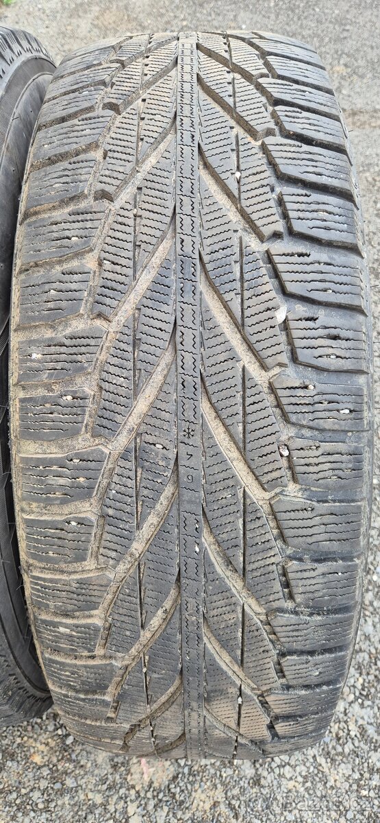 Plechové kola Toyota FJ Cruiser zimní 265/70r17 Nokian TPMS - 14