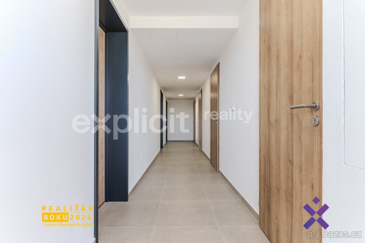 Prodej novostaveb mezonetových bytů 3+kk 79 m², zahrada 73 - - 14