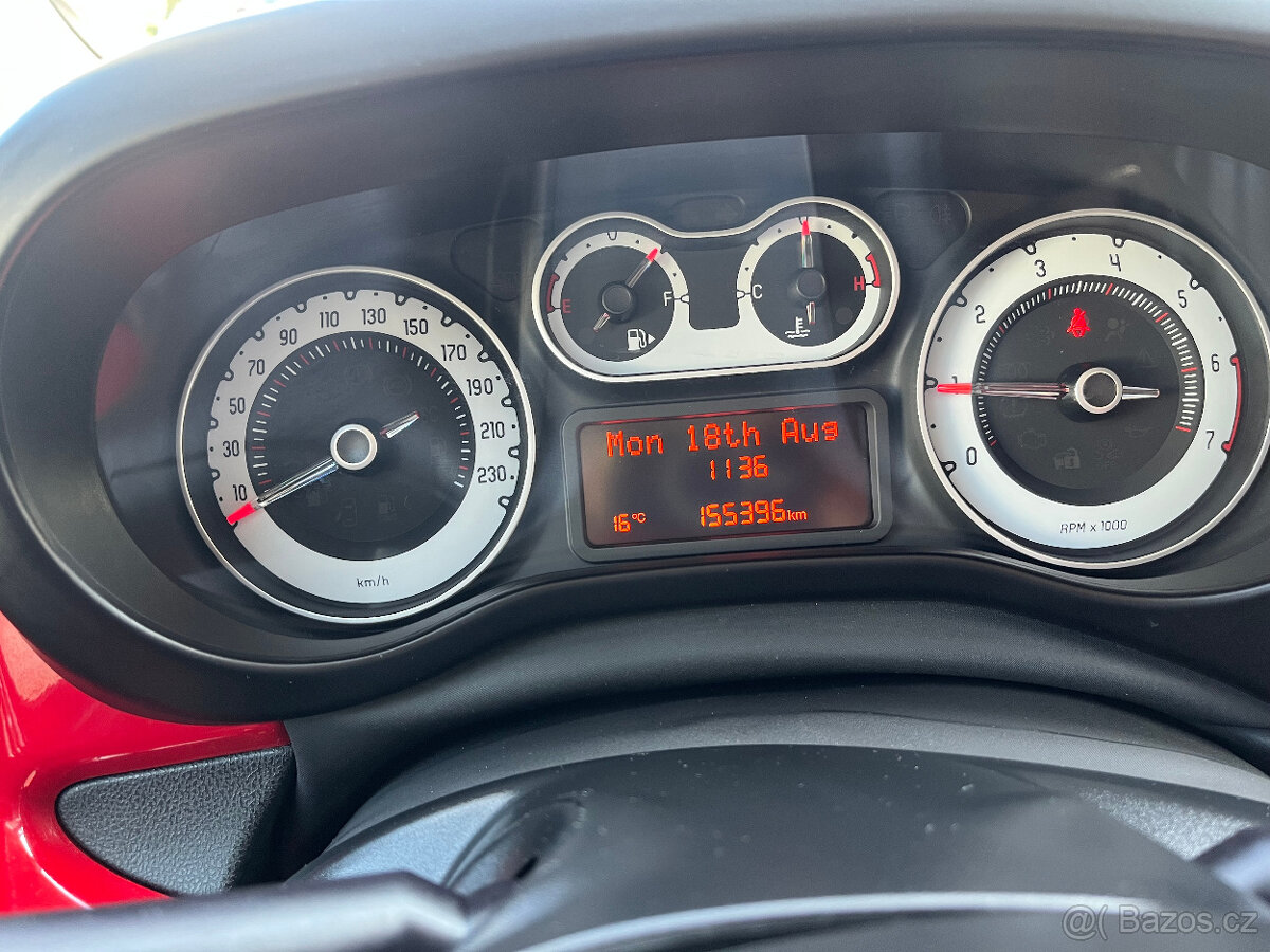 FIAT 500 L 1,4 i 70 Kw - 14