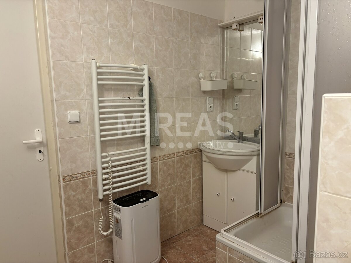 Lysá nad Labem, pronájem bytu 4+1 s lodžií, 71 m2, okr. Nymb - 14