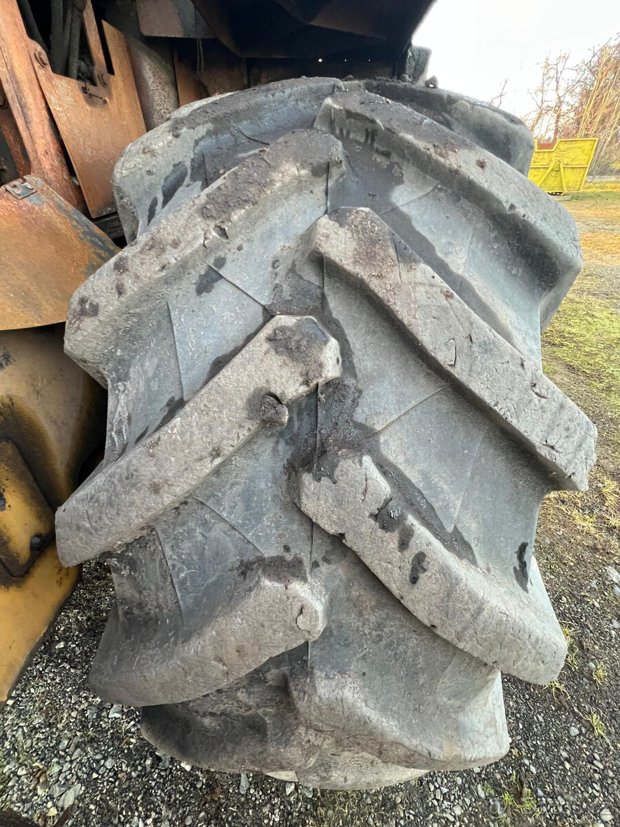 Čelní nakladač CATERPILLAR 930H, ROK 2011 - 14