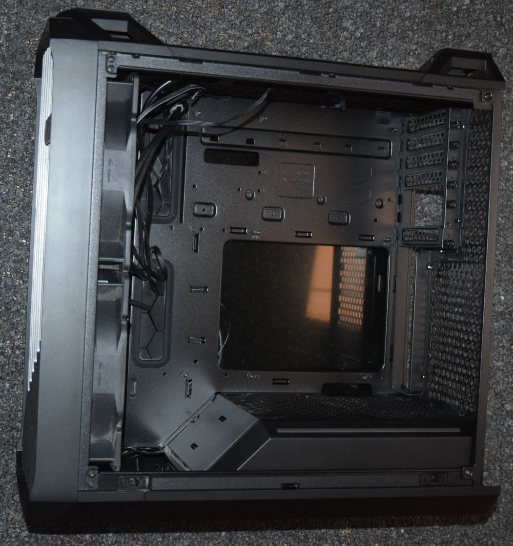 Fractal Design Torrent Black TG, super airflow,USB-C vpředu - 14