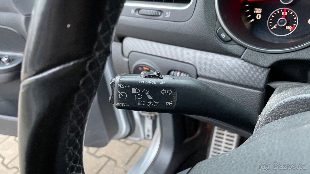 VW GOLF VI 1.6TDi STYLE CLIMATRONIC - 14