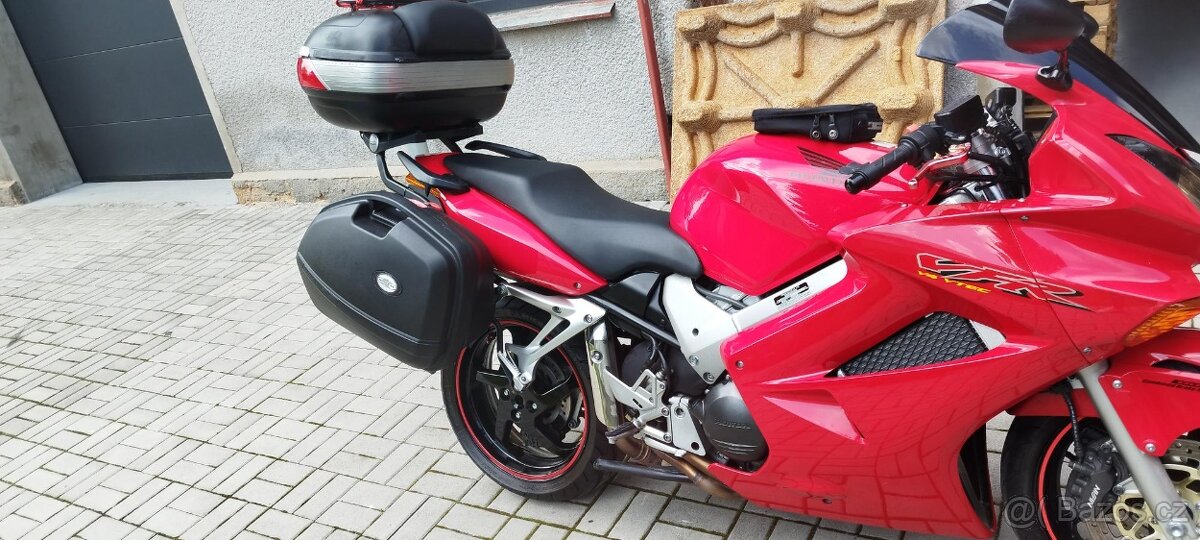 Honda VFR 800 VTEC 46c, 80kw, 40 tis nájezd, KRASAVICE - 14