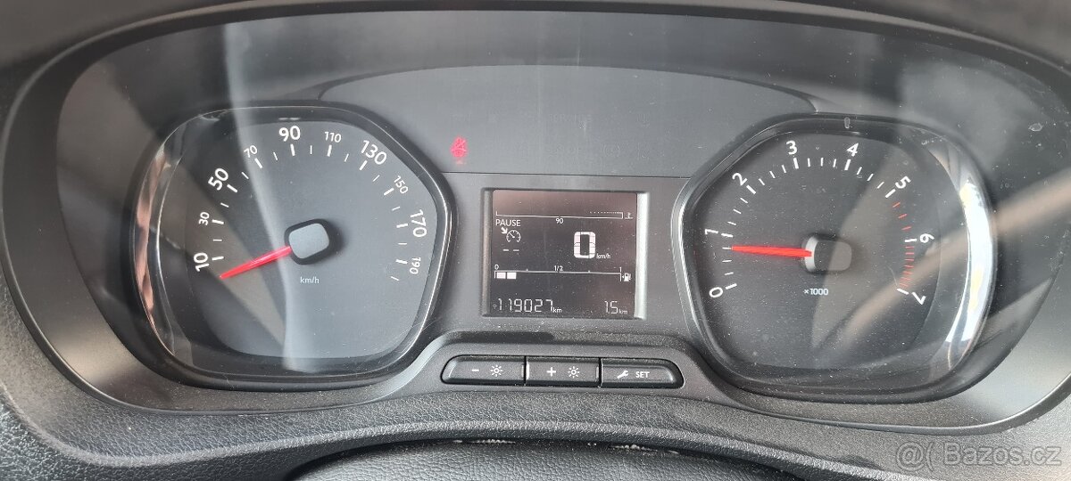 Citroën Jumpy 1,6 HDI 70kW, klima,tažné, CZ - 14