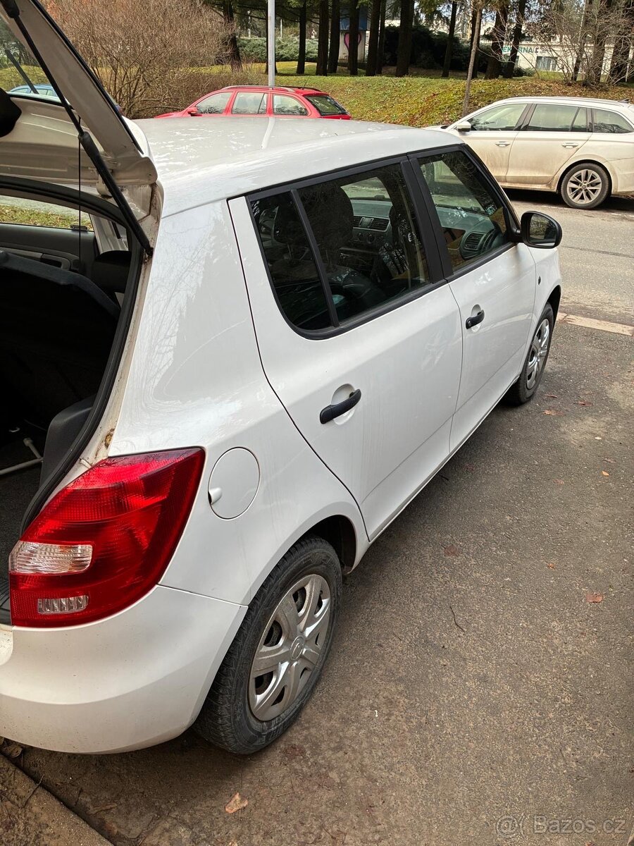 Škoda Fabia II - 14