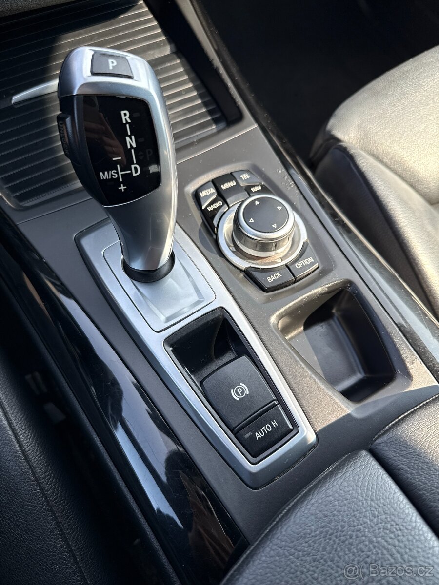 BMW X5 xDrive 3.0D 180kW M-PAKET 4x4 DPH - 14