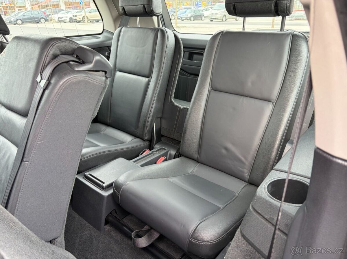 Volvo XC90 D5 AWD ČR 7 MÍST - 14