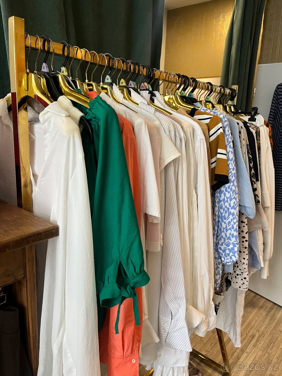 Vybavení prodejny - 14