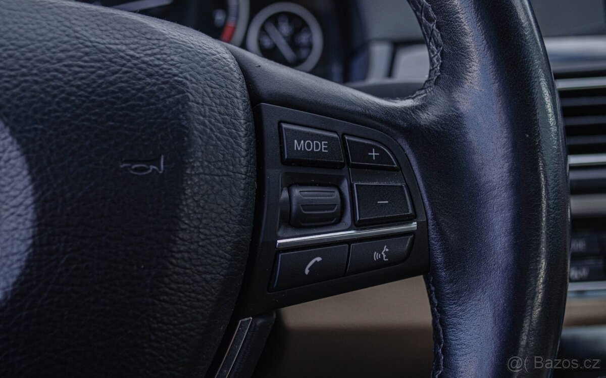 BMW F10 528i xDrive - 14