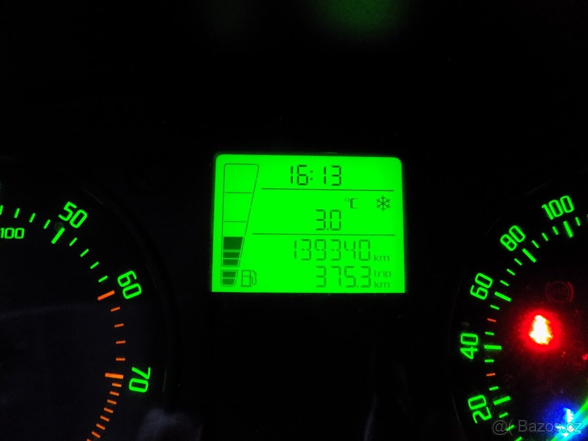 Škoda Roomster 1.2 TSI 63 KW KLIMA TAŽNÉ TOP - 14