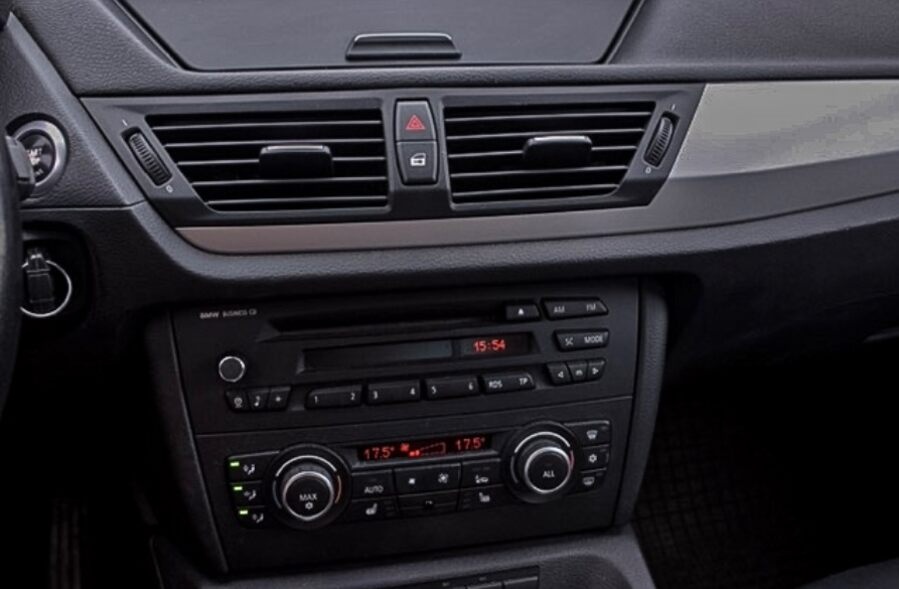 BMW X1 r.2010 , 110kw 4x4 - 14