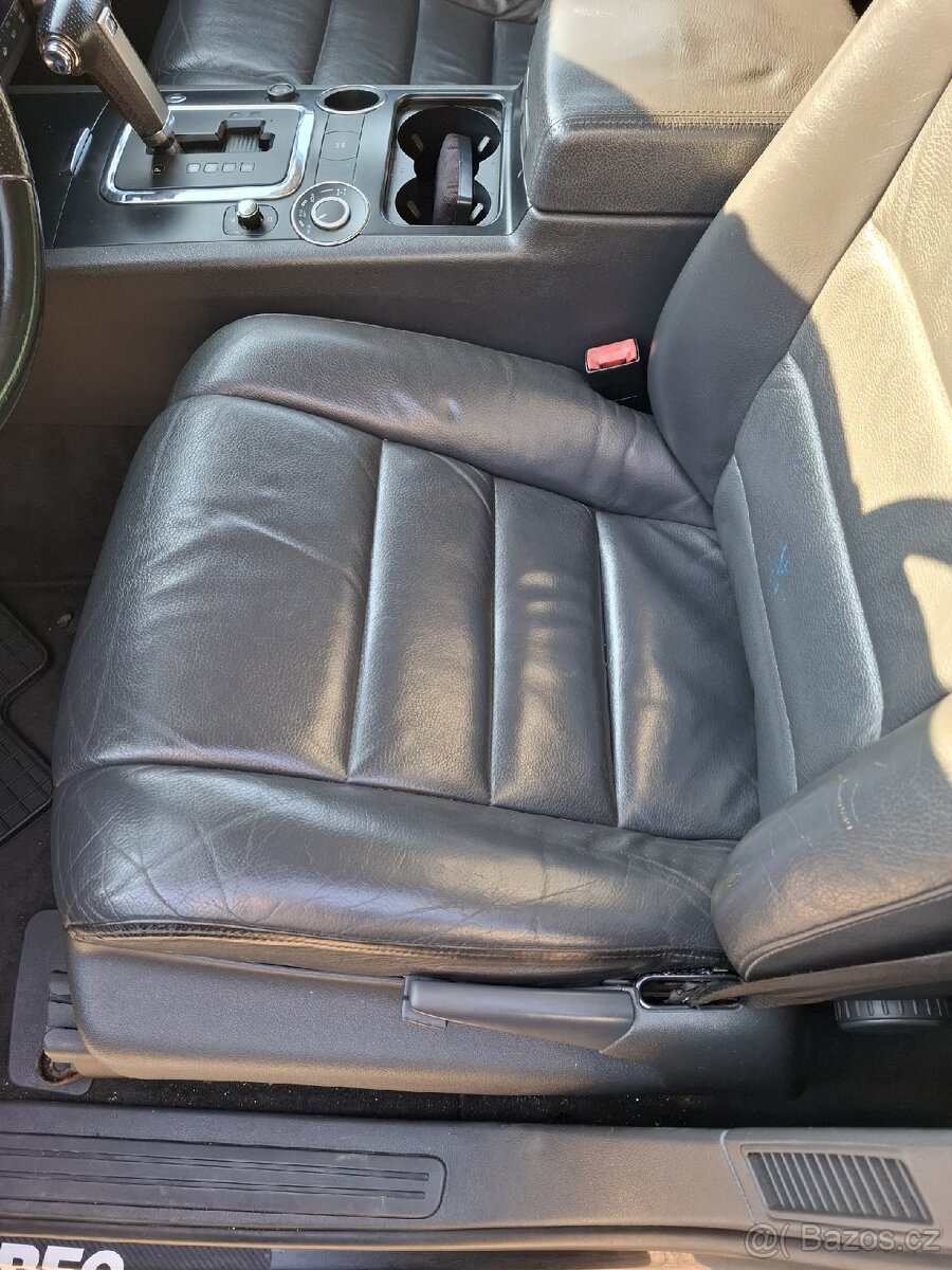 Náhradní díly Volkswagen Touareg 3.0 D / 2007 rok / - 14