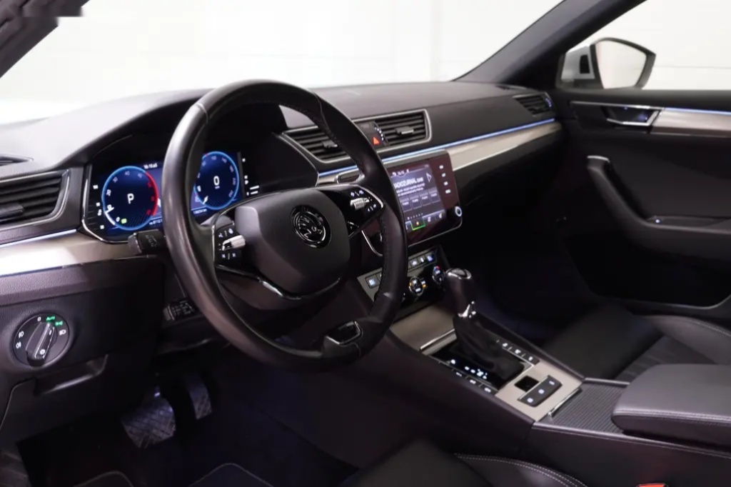 Škoda Superb, 2.0TDI,DSG,L&K,147KW,DPH,ČR,TZ - 14