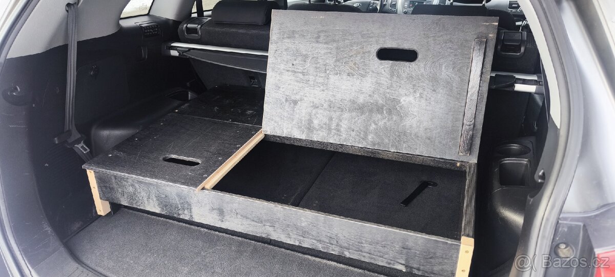 Kia Sorento 2.2 crdi 4x4, 7 míst - 14