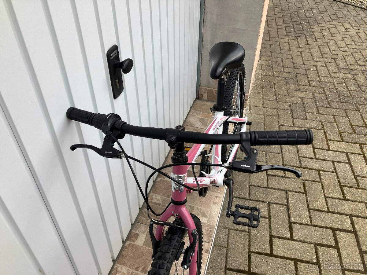 DÍVČÍ KOLO 24 - 14