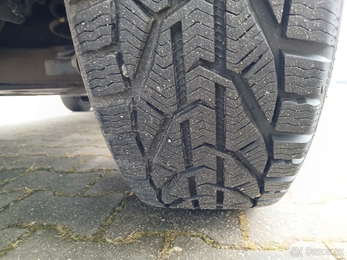 Nissan Juke 1.0 DIG-T, 84kW, 1.majitel - 14