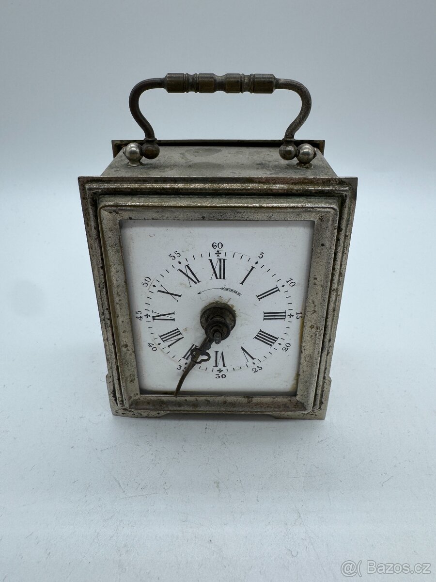 Sběratel nabízí staré budíky - 14