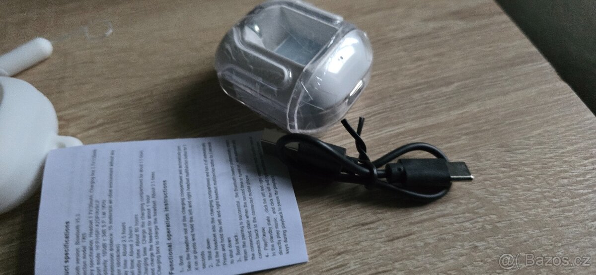 Bezdrátová sluchátka s LED displejem,a silikonovým krytem - 14