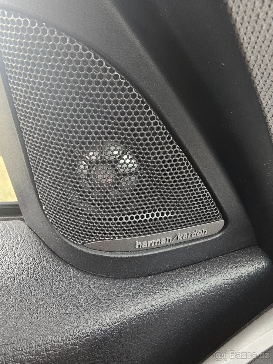 Bmw 330d touring 210 kw Najeto 162 tis km servis BMW - 14