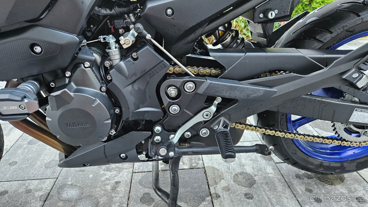 Yamaha XJ6 Diversion - 14