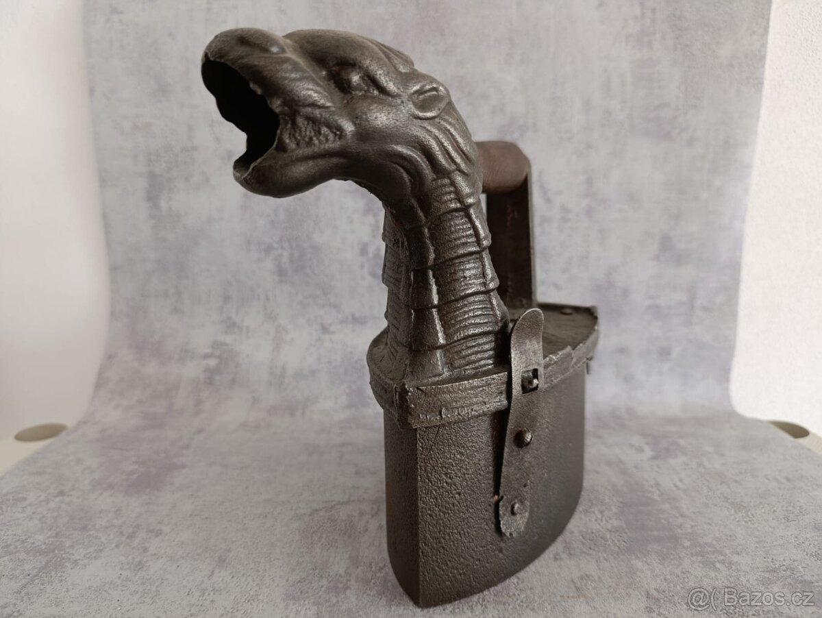 Orig.atypická vzácná žehlička DRAK do sbírky, dekorace - 14